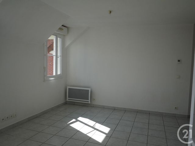 Afficher la photo en grand Appartement F2 à louer - 2 pièces - 45.0 m2 - BEUZEVILLE - 27 - HAUTE-NORMANDIE - Century 21 Saint Hélier