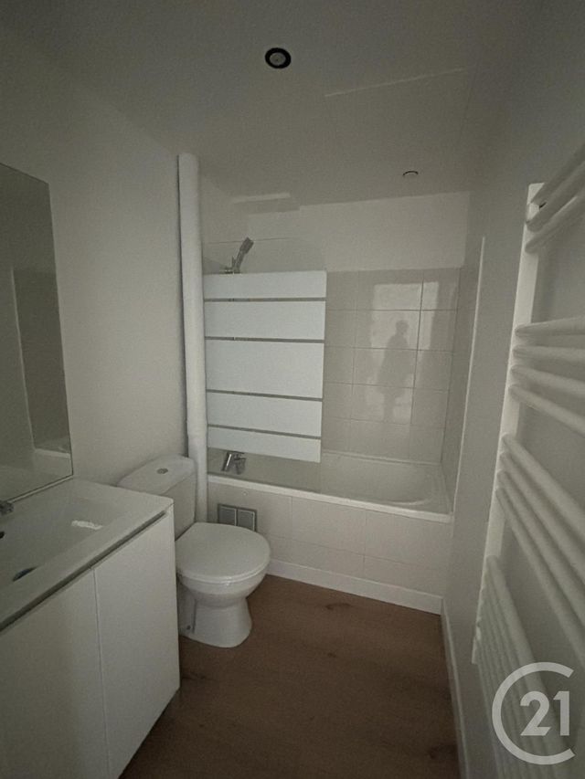 Appartement F1 à louer - 1 pièce - 27.7 m2 - LE HAVRE - 76 - HAUTE-NORMANDIE - Century 21 Saint Hélier