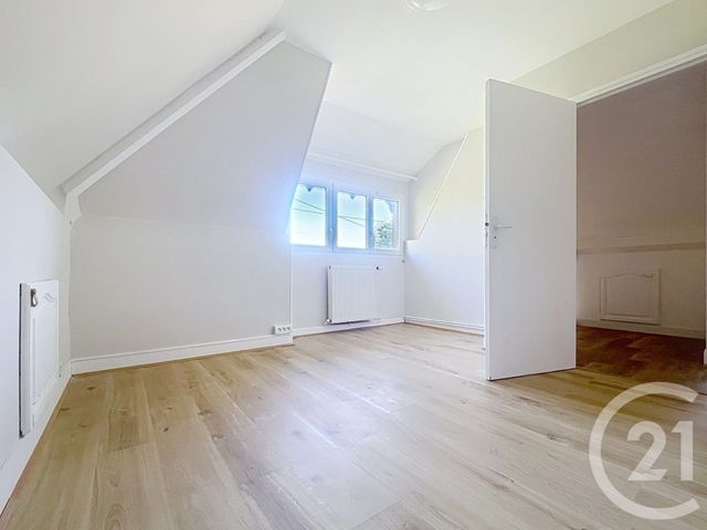 maison à vendre - 7 pièces - 122.0 m2 - FIQUEFLEUR EQUAINVILLE - 27 - HAUTE-NORMANDIE - Century 21 Saint Hélier