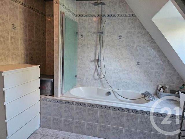 Afficher la photo en grand maison à vendre - 5 pièces - 146.0 m2 - GONNEVILLE SUR HONFLEUR - 14 - BASSE-NORMANDIE - Century 21 Saint Hélier