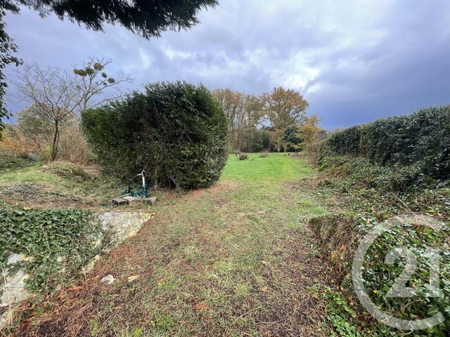 Afficher la photo en grand terrain à vendre - 1702.0 m2 - FATOUVILLE GRESTAIN - 27 - HAUTE-NORMANDIE - Century 21 Saint Hélier