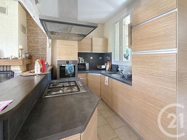 Afficher la photo en grand maison à vendre - 4 pièces - 97.88 m2 - FOULBEC - 27 - HAUTE-NORMANDIE - Century 21 Saint Hélier