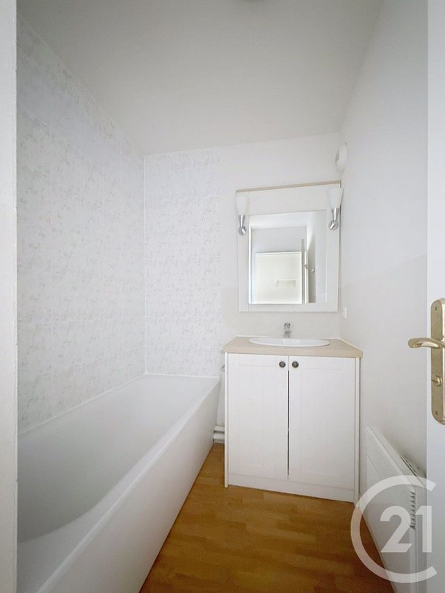 Appartement F2 à vendre - 2 pièces - 31.05 m2 - BOULLEVILLE - 27 - HAUTE-NORMANDIE - Century 21 Saint Hélier