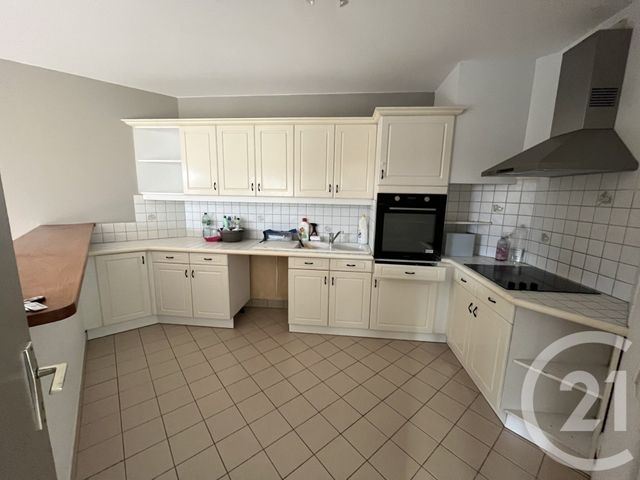 Appartement T4 à louer - 4 pièces - 88.23 m2 - BEUZEVILLE - 27 - HAUTE-NORMANDIE - Century 21 Saint Hélier