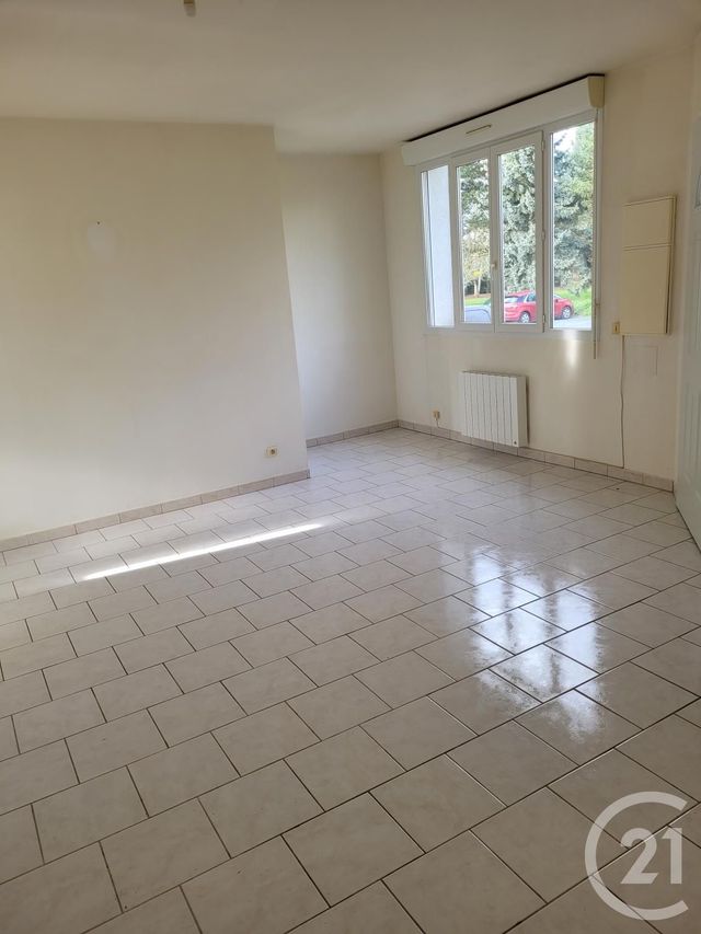 Appartement F2 à louer - 2 pièces - 42.89 m2 - BOULLEVILLE - 27 - HAUTE-NORMANDIE - Century 21 Saint Hélier