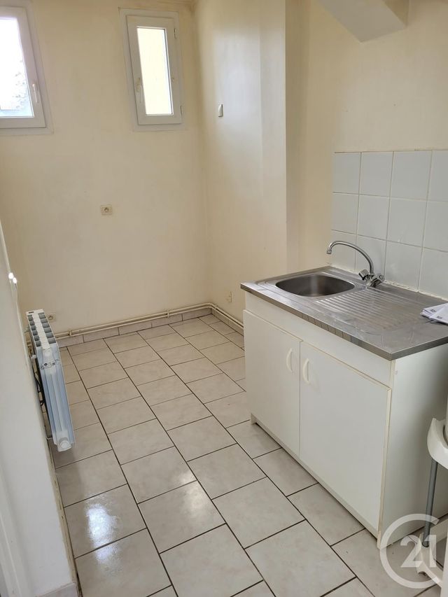 Appartement F2 à louer - 2 pièces - 42.89 m2 - BOULLEVILLE - 27 - HAUTE-NORMANDIE - Century 21 Saint Hélier