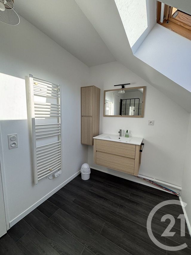 maison à louer - 5 pièces - 109.93 m2 - LE THEIL EN AUGE - 14 - BASSE-NORMANDIE - Century 21 Saint Hélier