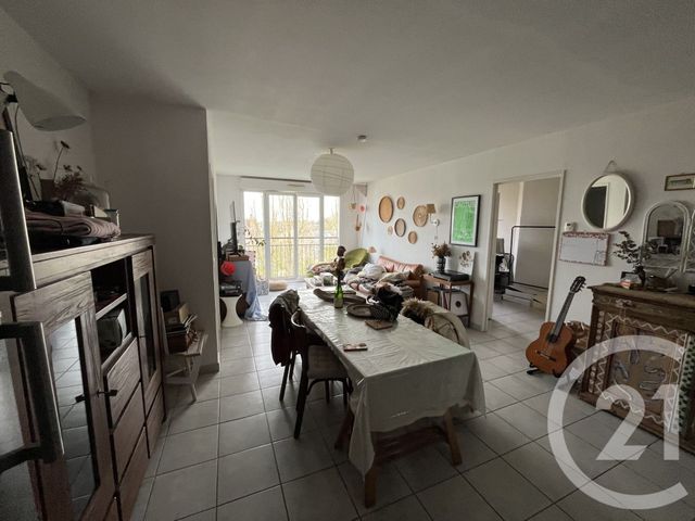 Appartement F3 à louer - 3 pièces - 66.51 m2 - BEUZEVILLE - 27 - HAUTE-NORMANDIE - Century 21 Saint Hélier