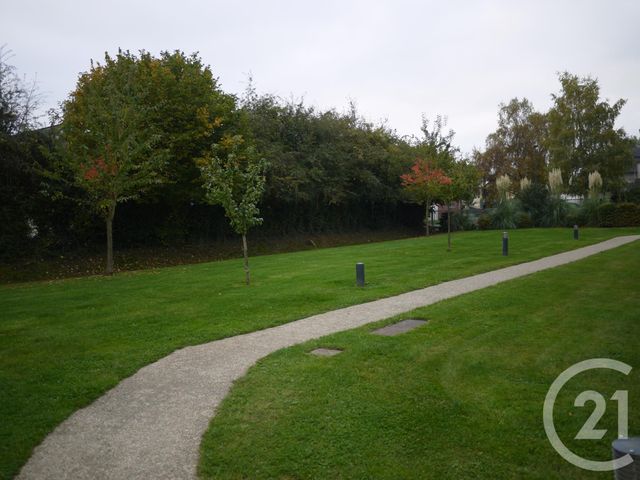 Appartement F3 à louer - 3 pièces - 66.51 m2 - BEUZEVILLE - 27 - HAUTE-NORMANDIE - Century 21 Saint Hélier