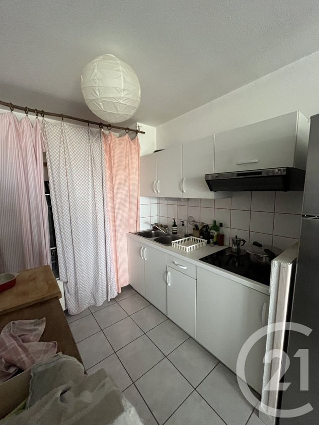 Appartement F3 à louer - 3 pièces - 66.51 m2 - BEUZEVILLE - 27 - HAUTE-NORMANDIE - Century 21 Saint Hélier