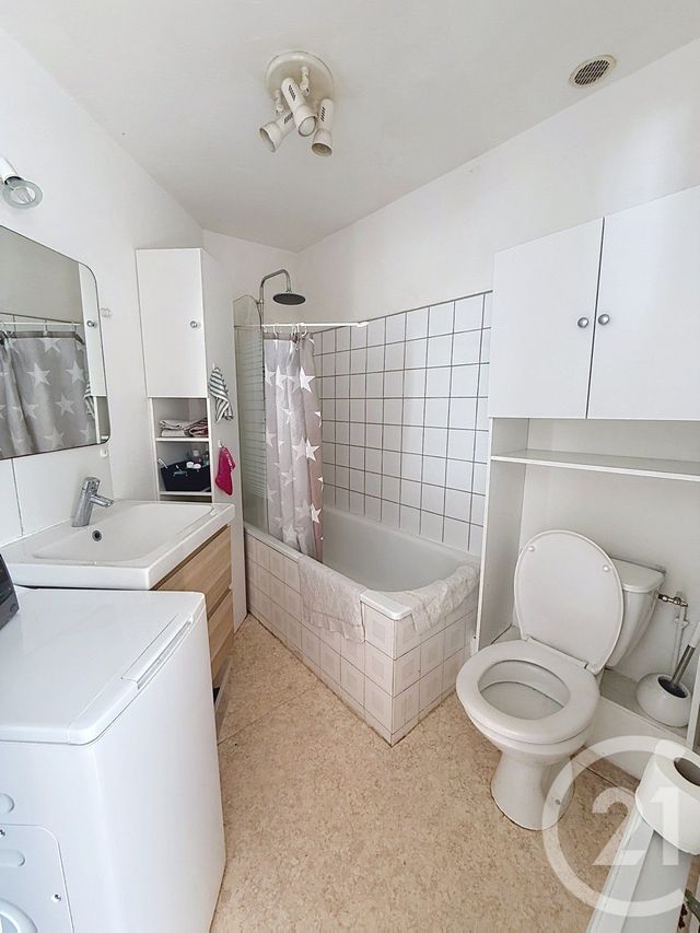 Appartement T2 à vendre - 2 pièces - 35.6 m2 - BEUZEVILLE - 27 - HAUTE-NORMANDIE - Century 21 Saint Hélier