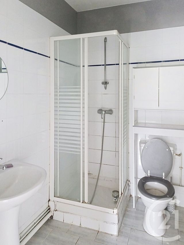 Appartement F2 à vendre - 2 pièces - 43.19 m2 - BOULLEVILLE - 27 - HAUTE-NORMANDIE - Century 21 Saint Hélier