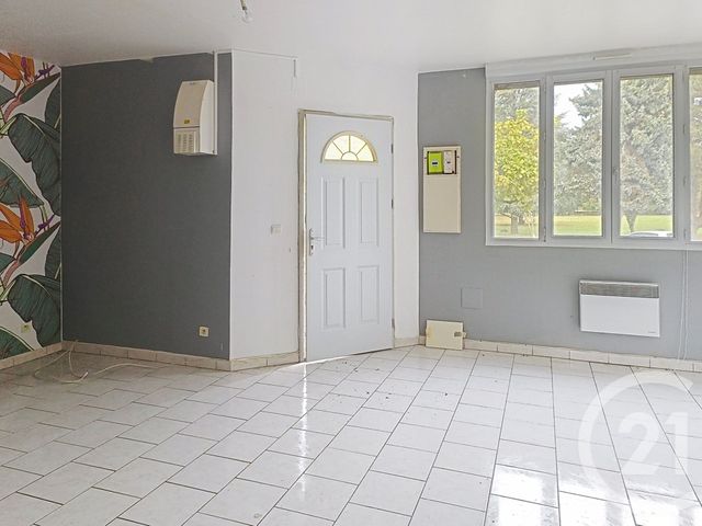 Appartement F2 à vendre - 2 pièces - 43.19 m2 - BOULLEVILLE - 27 - HAUTE-NORMANDIE - Century 21 Saint Hélier