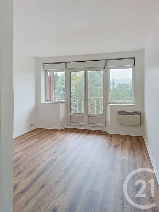 Appartement F4 à vendre - 4 pièces - 113.34 m2 - BOULLEVILLE - 27 - HAUTE-NORMANDIE - Century 21 Saint Hélier
