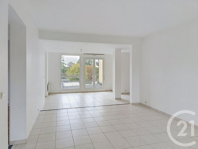 Appartement F4 à vendre - 4 pièces - 113.34 m2 - BOULLEVILLE - 27 - HAUTE-NORMANDIE - Century 21 Saint Hélier