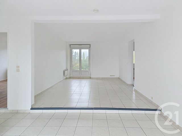 Appartement F4 à vendre - 4 pièces - 113.34 m2 - BOULLEVILLE - 27 - HAUTE-NORMANDIE - Century 21 Saint Hélier