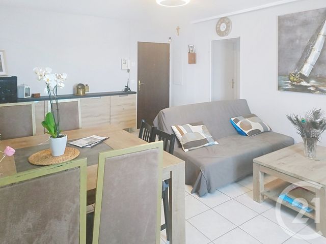 Appartement F2 à vendre - 2 pièces - 46.5 m2 - BEUZEVILLE - 27 - HAUTE-NORMANDIE - Century 21 Saint Hélier