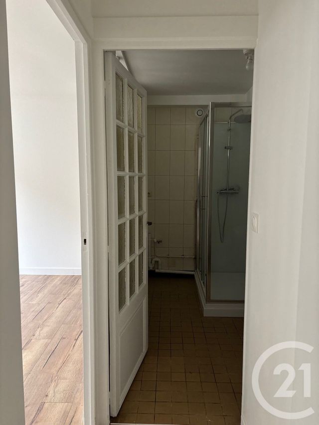 Appartement T2 à louer - 2 pièces - 30.0 m2 - CAUDEBEC LES ELBEUF - 76 - HAUTE-NORMANDIE - Century 21 Saint Hélier