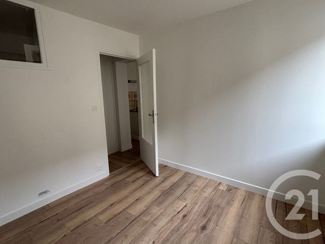 Appartement T2 à louer - 2 pièces - 30.0 m2 - CAUDEBEC LES ELBEUF - 76 - HAUTE-NORMANDIE - Century 21 Saint Hélier
