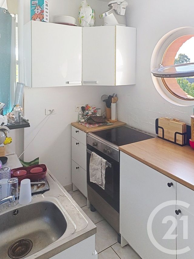 Appartement F2 à vendre - 4 pièces - 91.91 m2 - BOULLEVILLE - 27 - HAUTE-NORMANDIE - Century 21 Saint Hélier