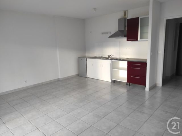 Appartement F1 à louer - 1 pièce - 35.4 m2 - BEUZEVILLE - 27 - HAUTE-NORMANDIE - Century 21 Saint Hélier